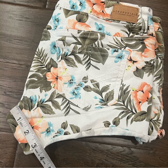 Aeropostale Floral Midi Shorts - Picture 9 of 9
